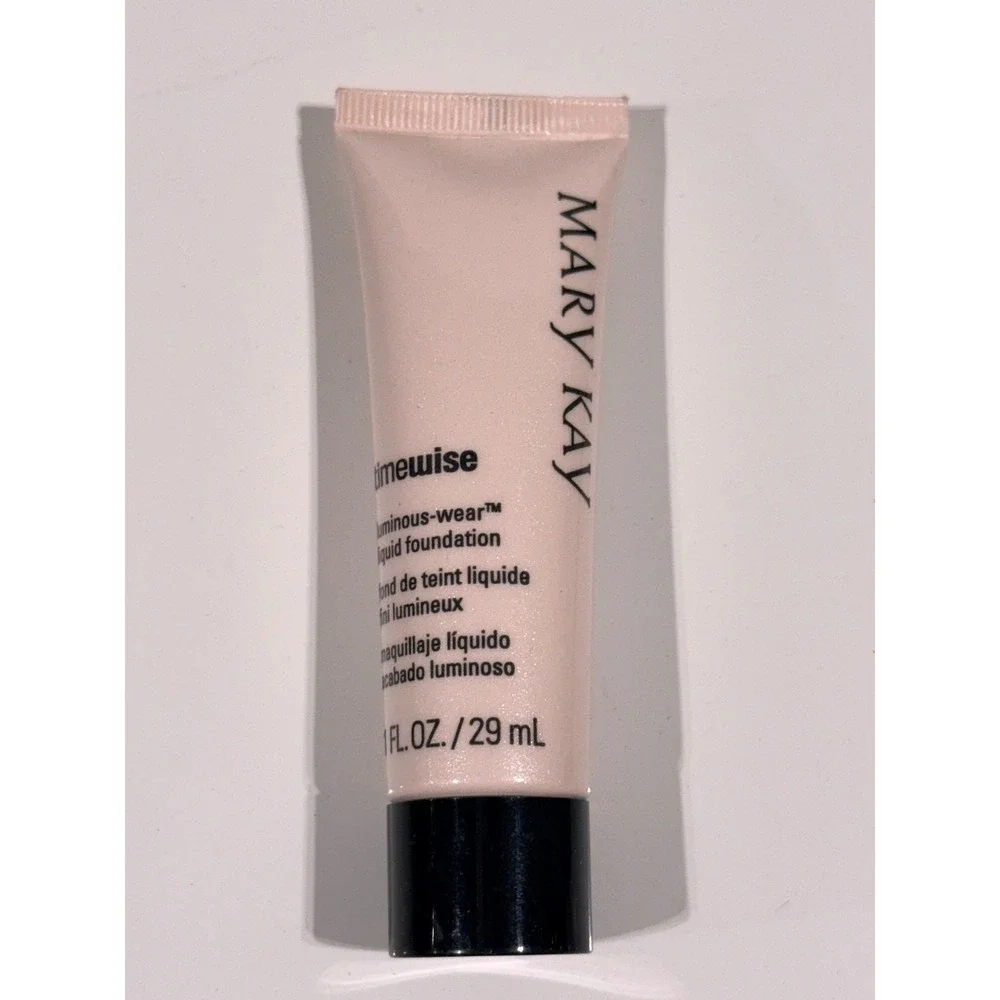MARY KAY Timewise Luminous Wear Liquid‎ Foundation - Normal to Oily - Ivory 6